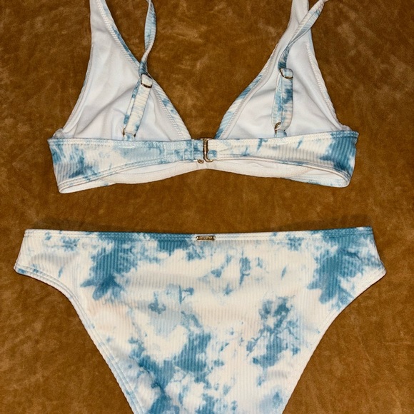 HOLLISTER Bikini Set. - Picture 6 of 6